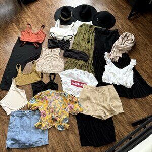 Summer Huge Lot Women’s Clothing 21pcs (Size M 4-6)